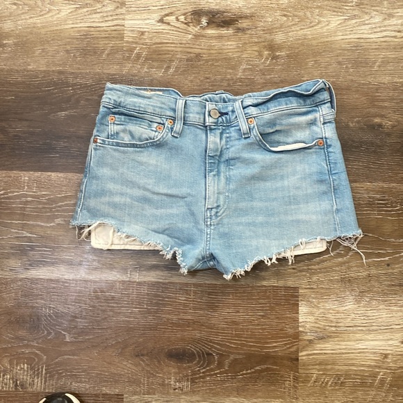 Levi’s premium 510 cut off Jean Shorts - Picture 2 of 6